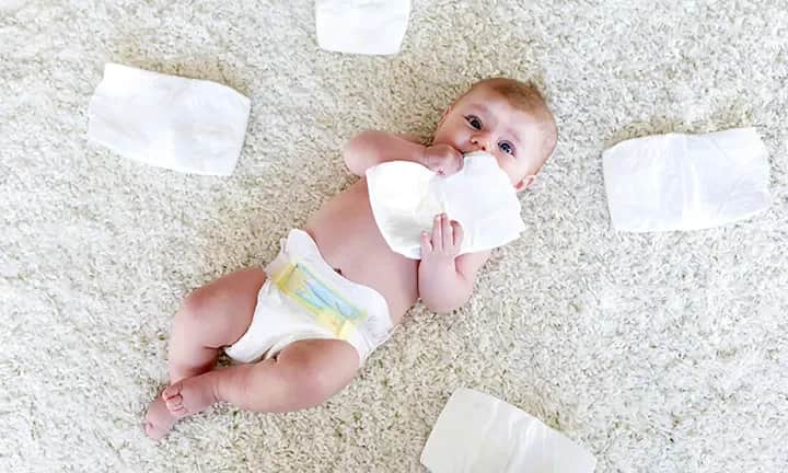 Idealny rozmiar pieluszek dla noworodka. Uniknij przykrych niespodzianek!