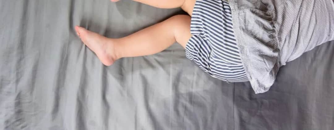 Jak nauczyć 4-latka spania bez pieluszki? Skuteczne metody nocnego treningu