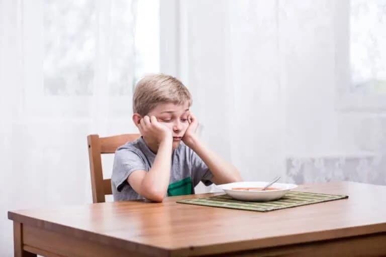 Ząbkowanie: Niepokojący brak apetytu u dziecka – co musisz wiedzieć