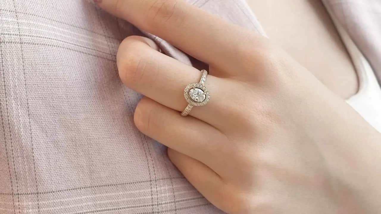 Pierścionek zaręczynowy vintage - Retro i stylowe kolekcje